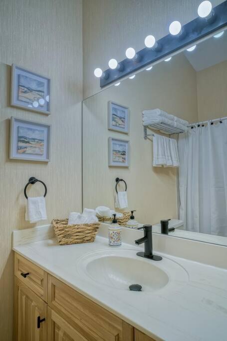 5 Mins To Banff - Cozy Townhome 2Br&2Bath - Banff Pass Included Canmore Exterior foto